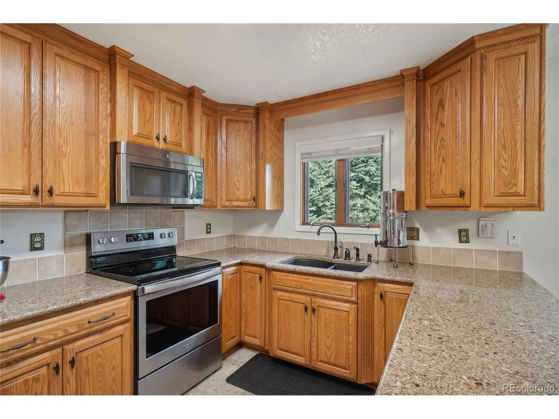 Photo of 644 Munson Ct