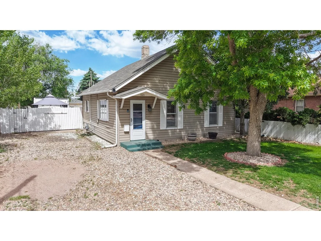 Photo of 521 1st Ave