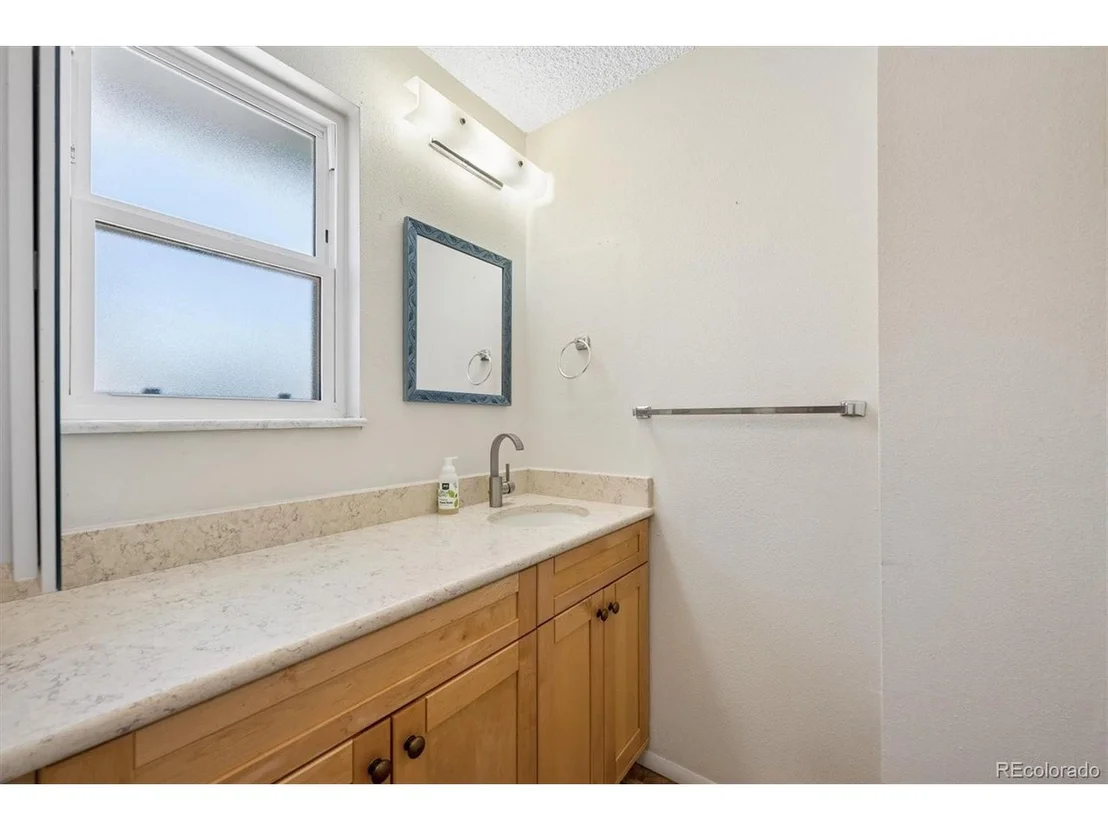 Photo of 13043 King Cir