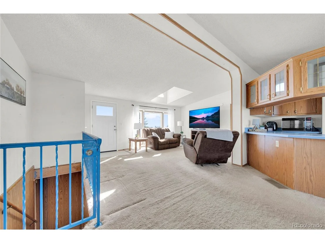 Photo of 15960 Homecrest Cir