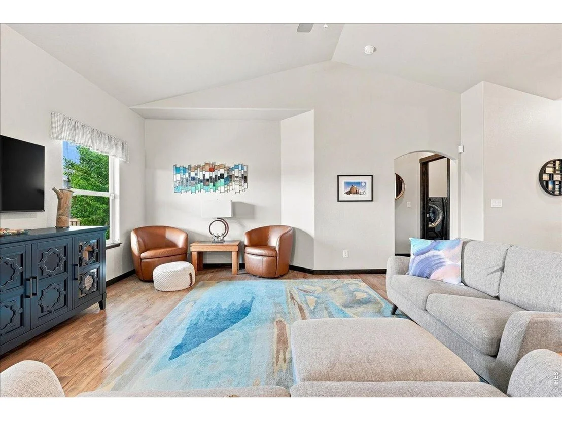 Photo of 5119 Long Dr