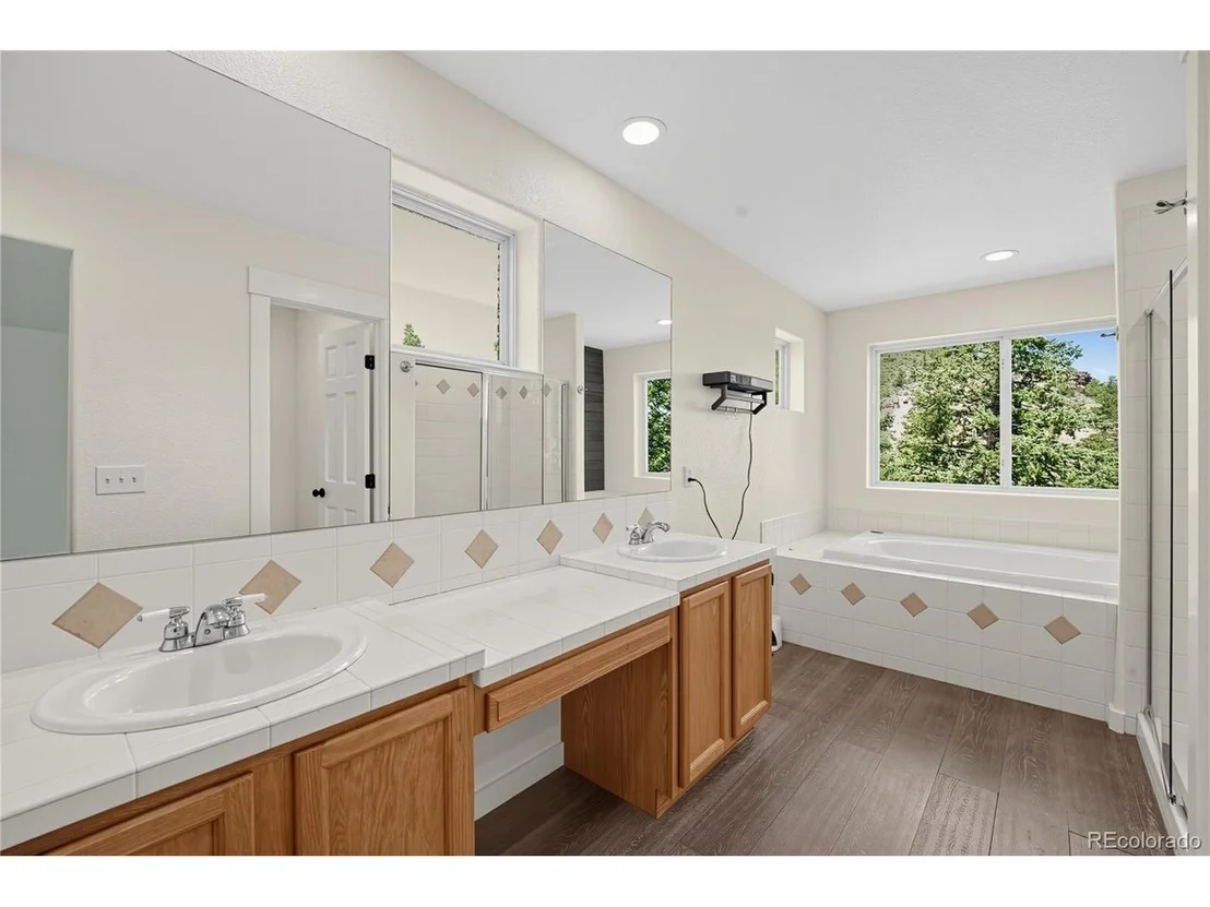 Photo of 100 Elk Valley Way