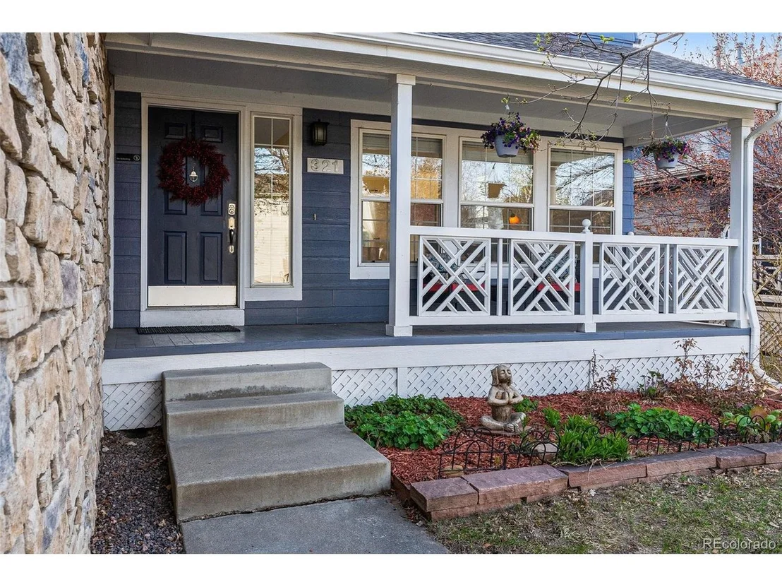 Photo of 321 Driftwood Cir