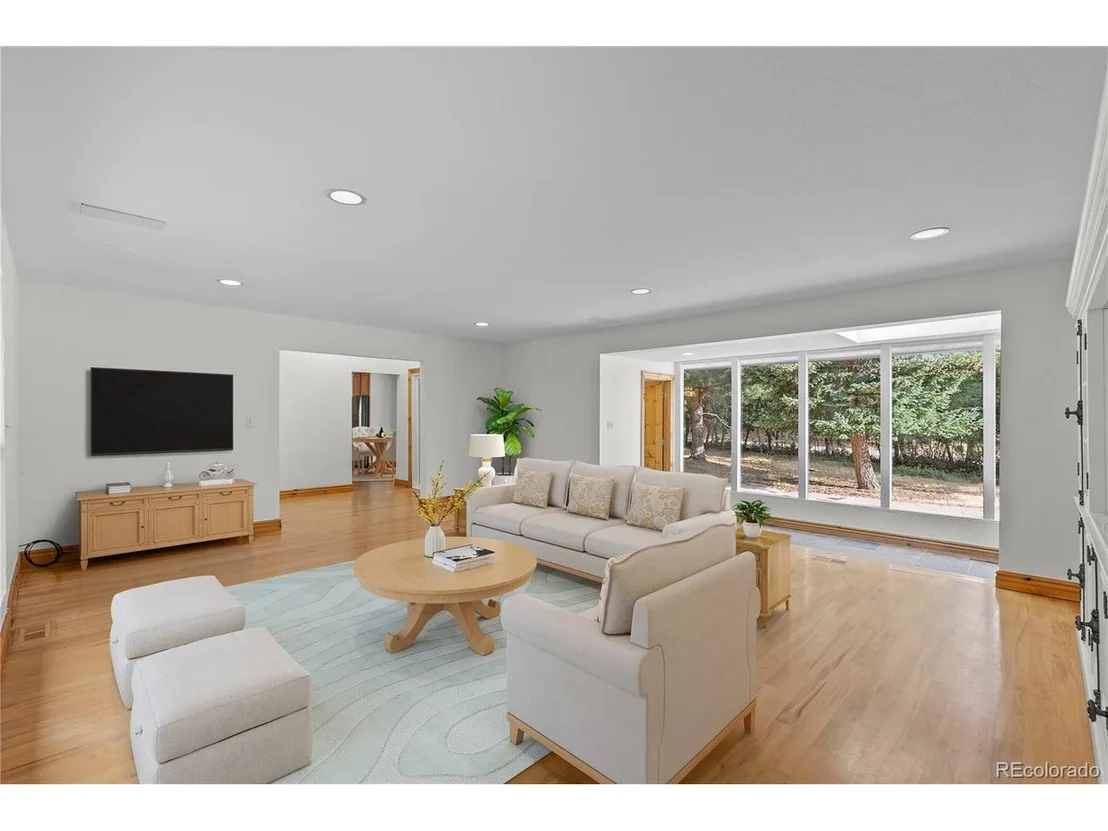 Photo of 3919 Woods Rd