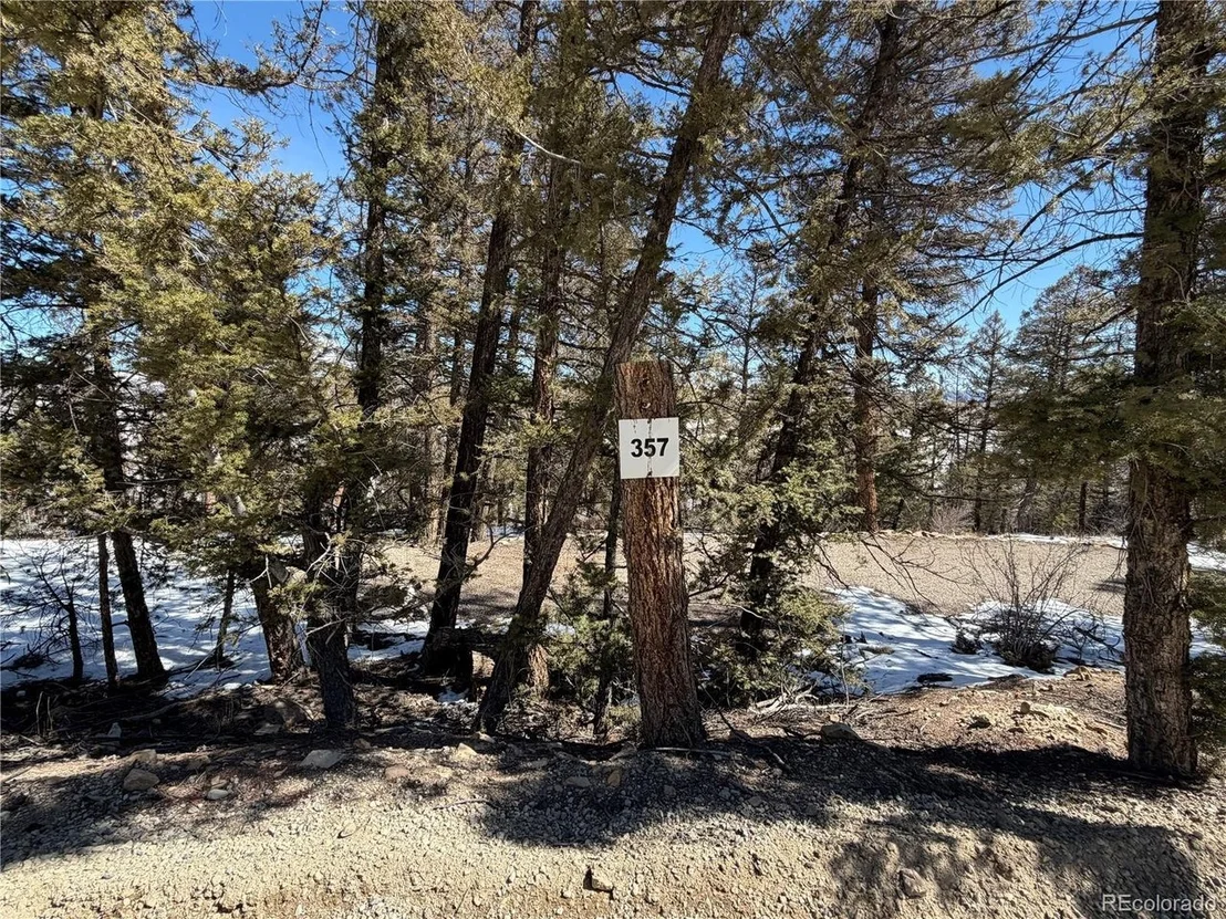 Photo of 806 Middle Fork Vis