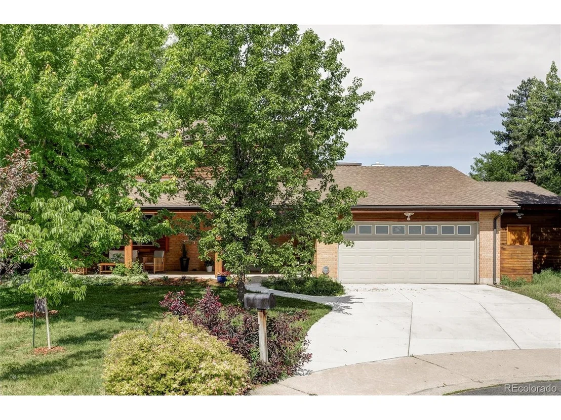 Photo of 365 Seminole Dr