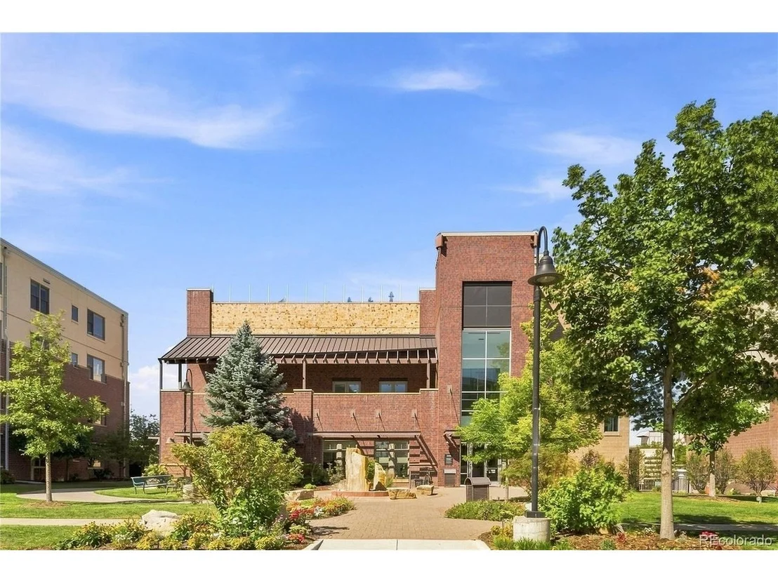Photo of Unit 402 at 3701 Arapahoe Ave