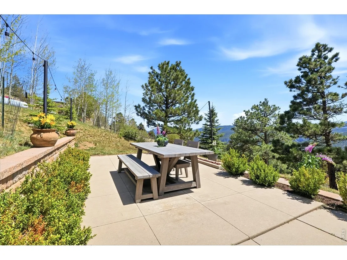 Photo of 660 S Peak Rd