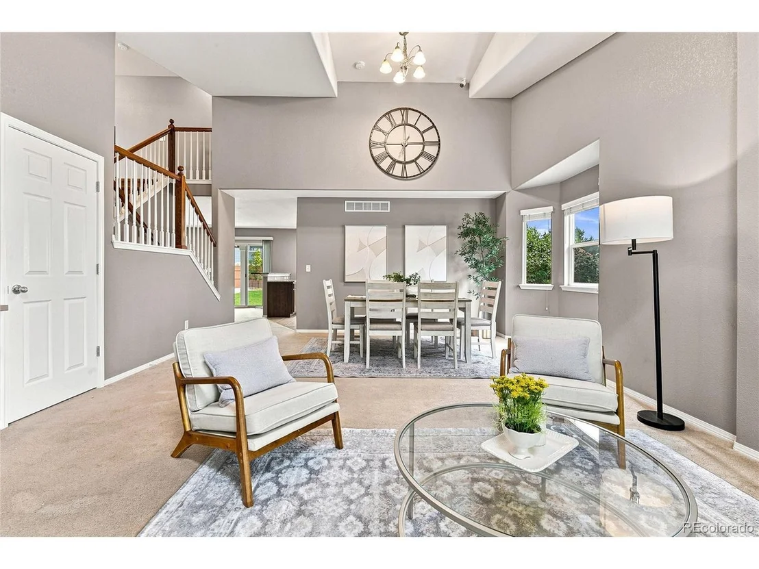 Photo of 330 Short Dr