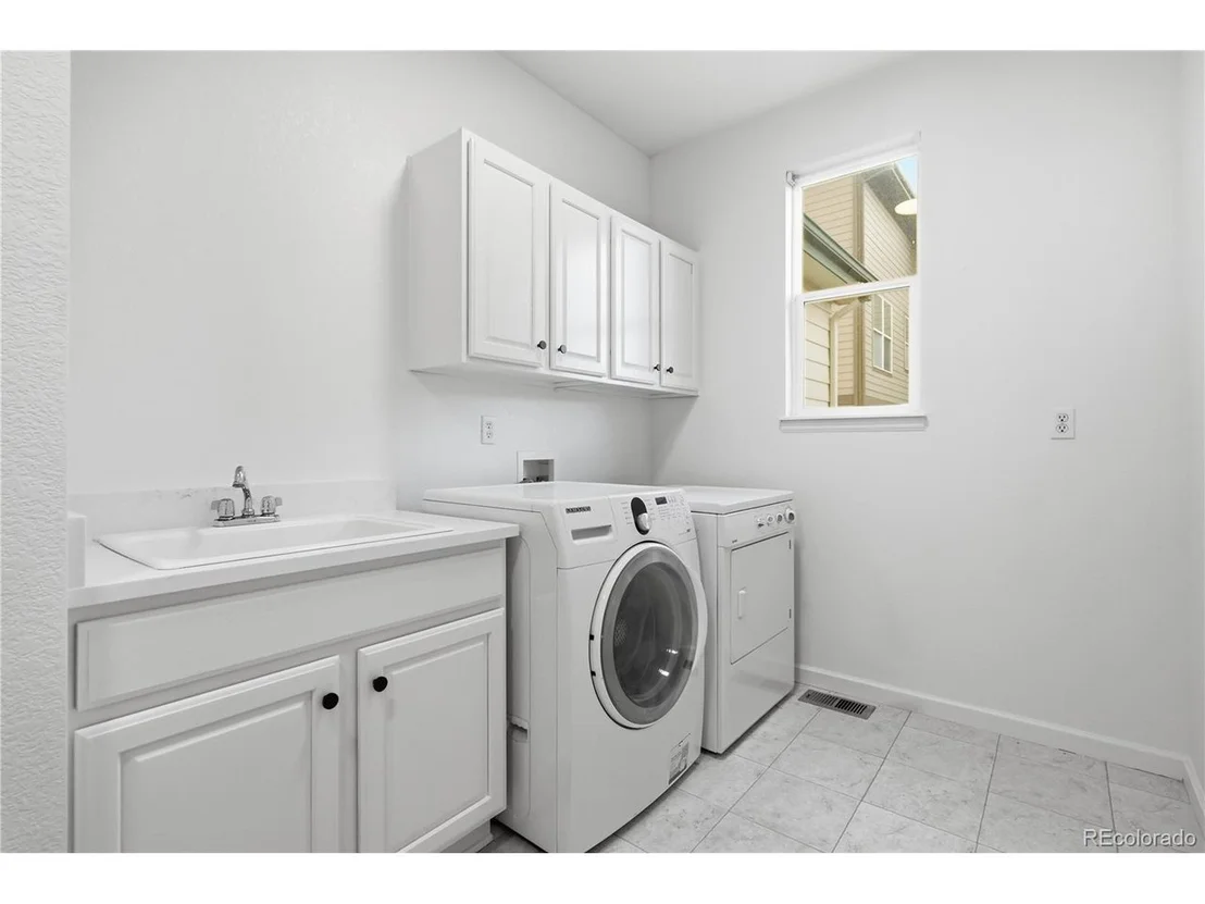 Photo of 17558 W 62nd Pl