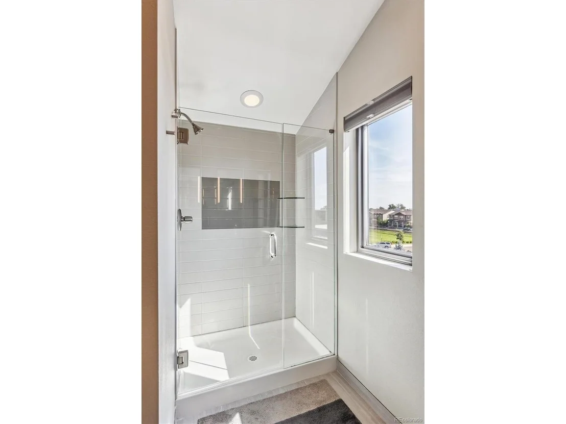 Photo of 6942 Juniper Ct