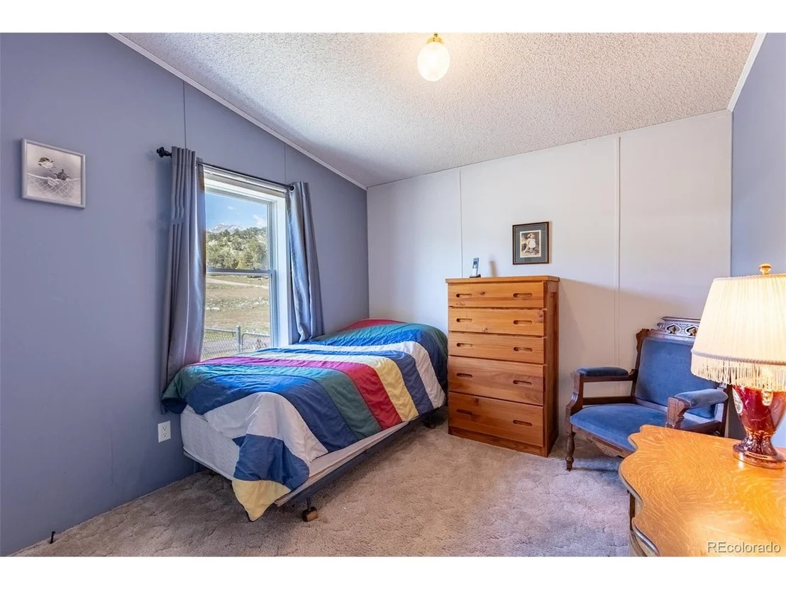Photo of 246 Loop Dr