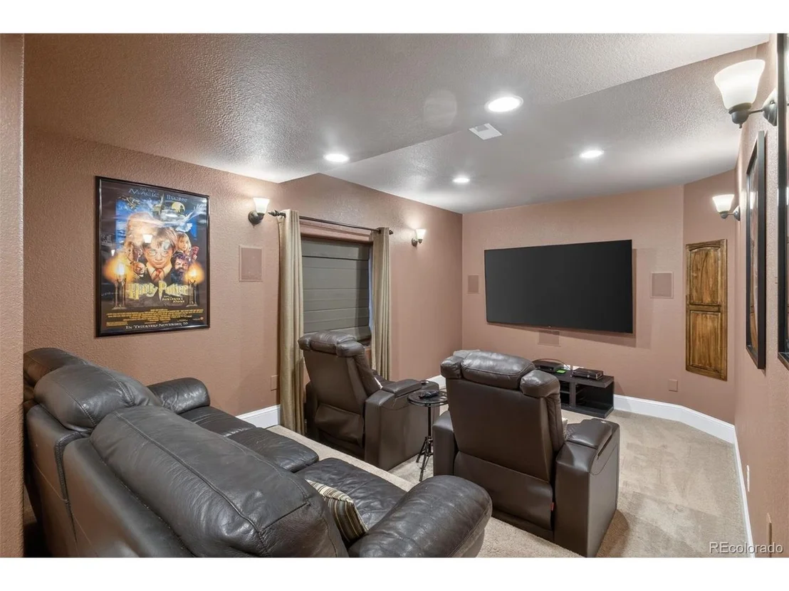 Photo of 479 Maplehurst Dr