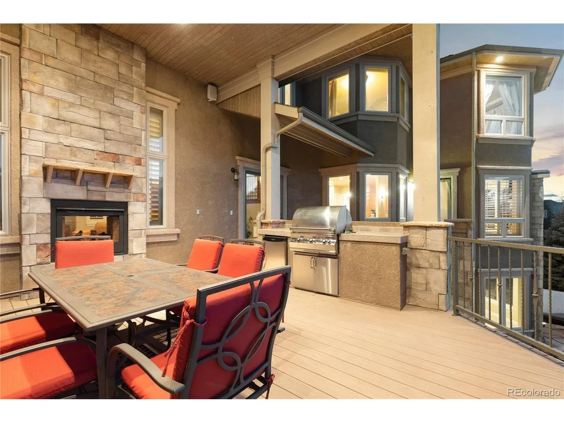 Photo of 8737 Ridgepoint Dr