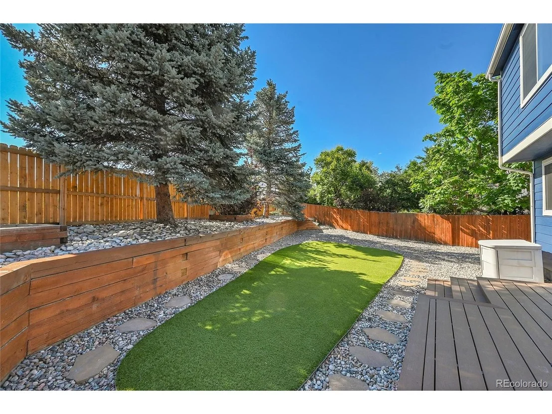 Photo of 8673 Cloverleaf Cir