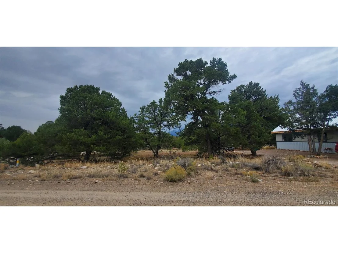 Photo of 2065 Lone Pine Way