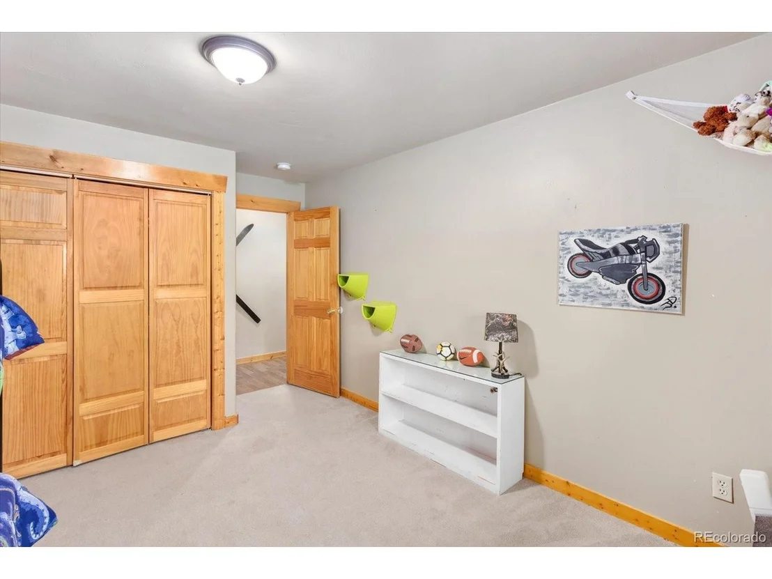 Photo of 217 Peak View Dr