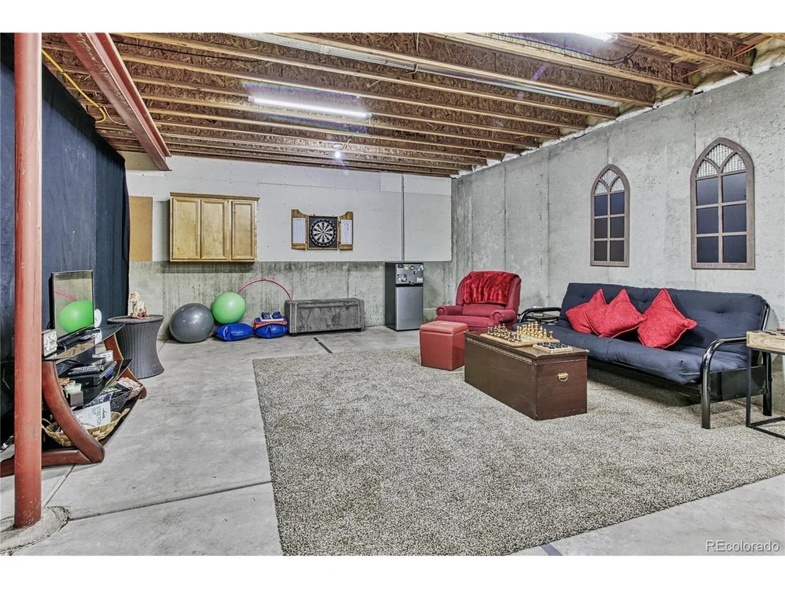 Photo of 6644 Sage Ave