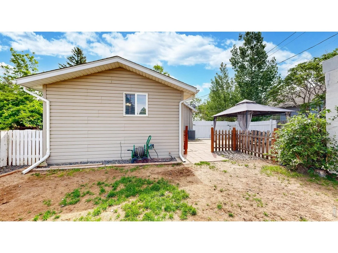 Photo of 521 1st Ave