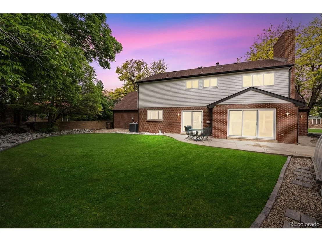 Photo of 1715 W 115th Cir
