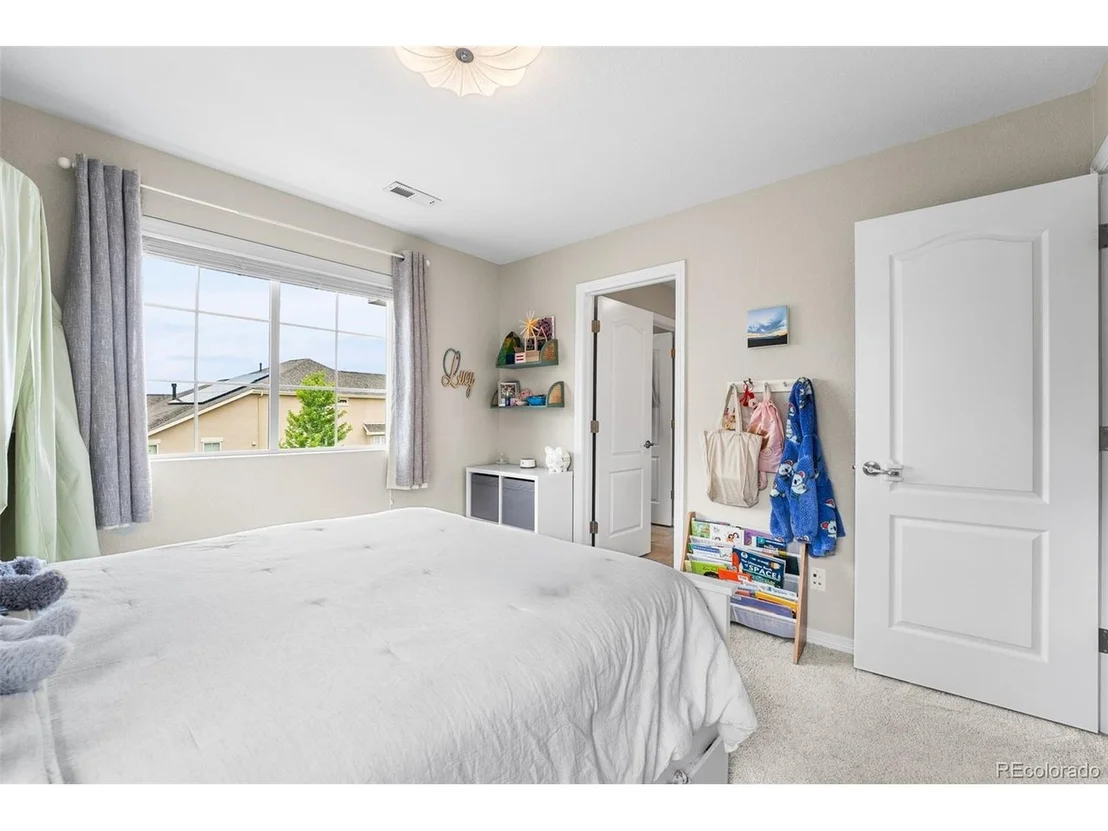 Photo of 2679 Leafdale Cir