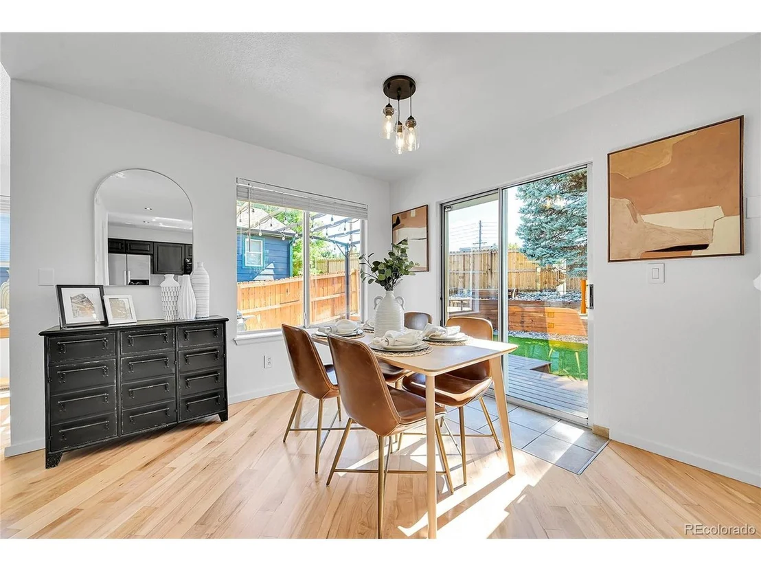 Photo of 8673 Cloverleaf Cir