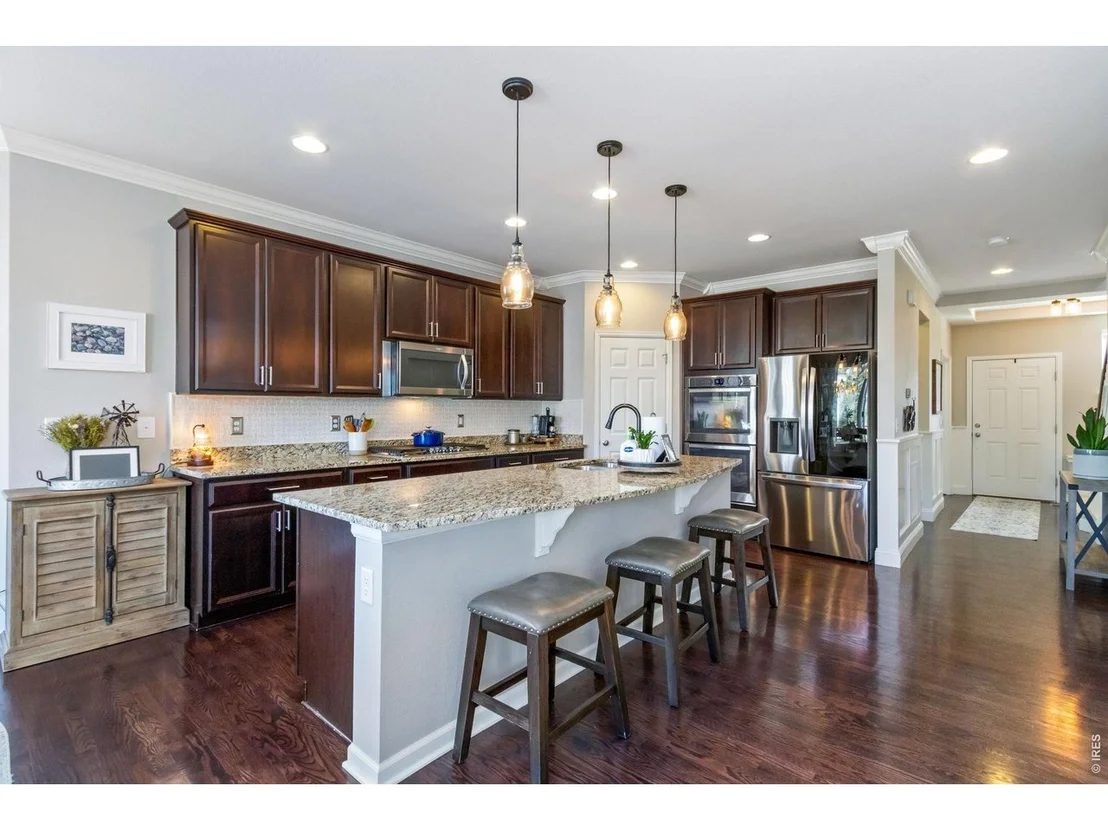 Photo of 6772 Rainier Rd