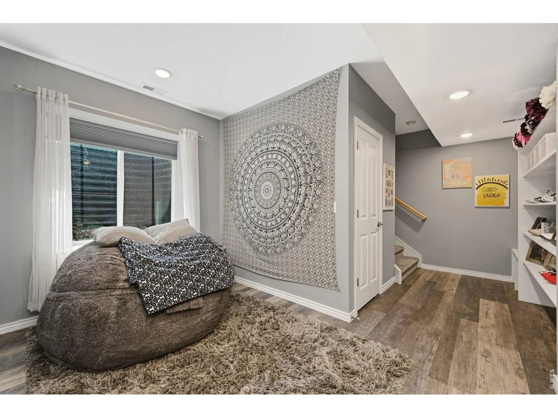 Photo of 405 Raymond Ct
