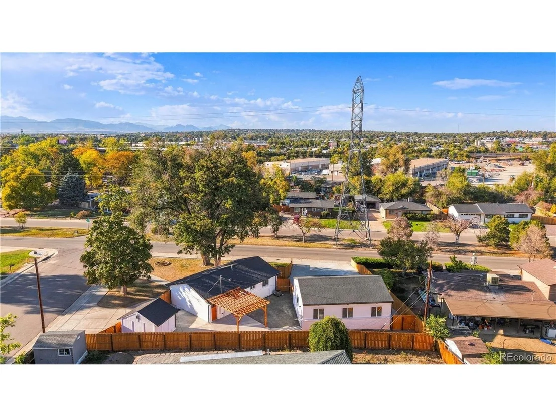 Photo of 5590 Clear Creek Dr