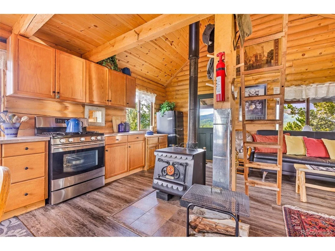 Photo of 210 Pine Ridge Rd