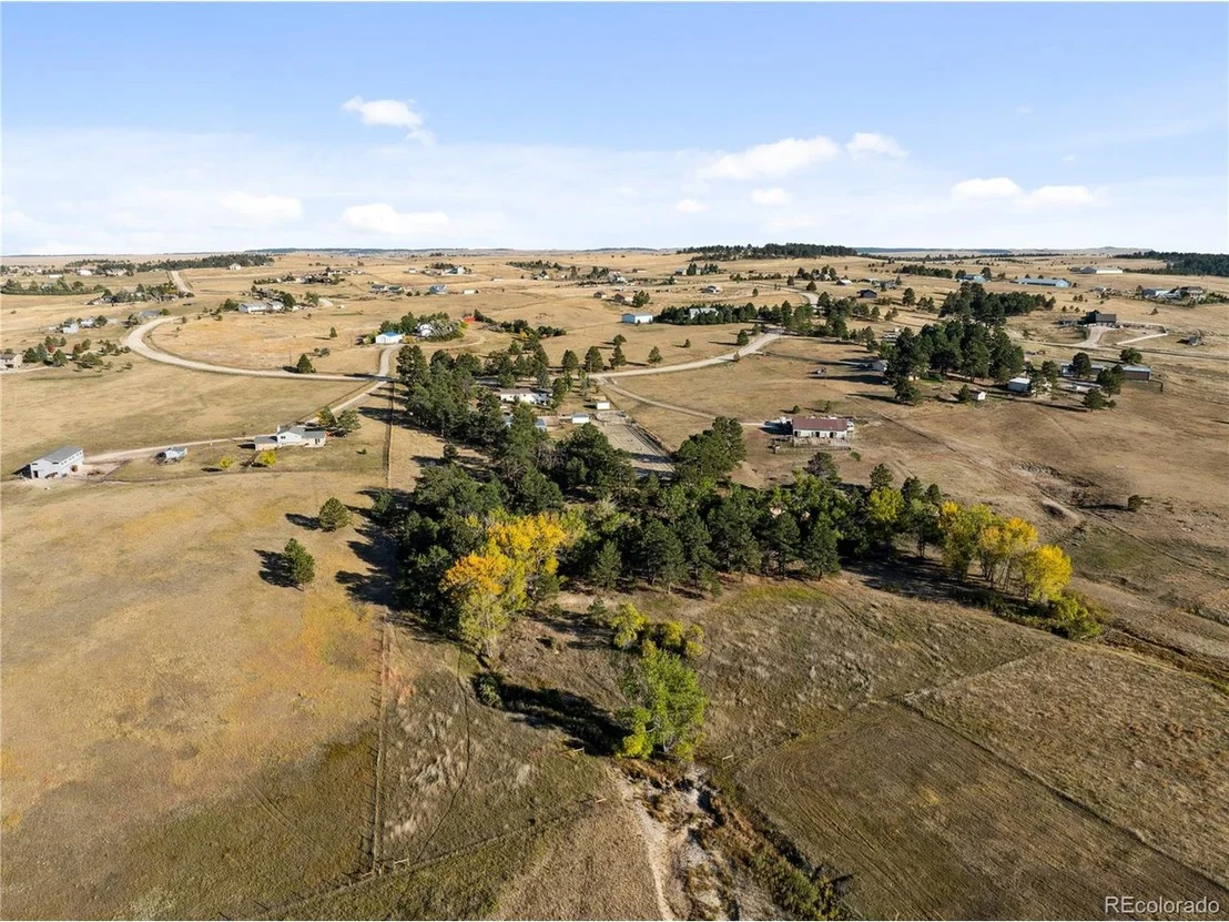 Photo of 6345 Arrowhead Trl