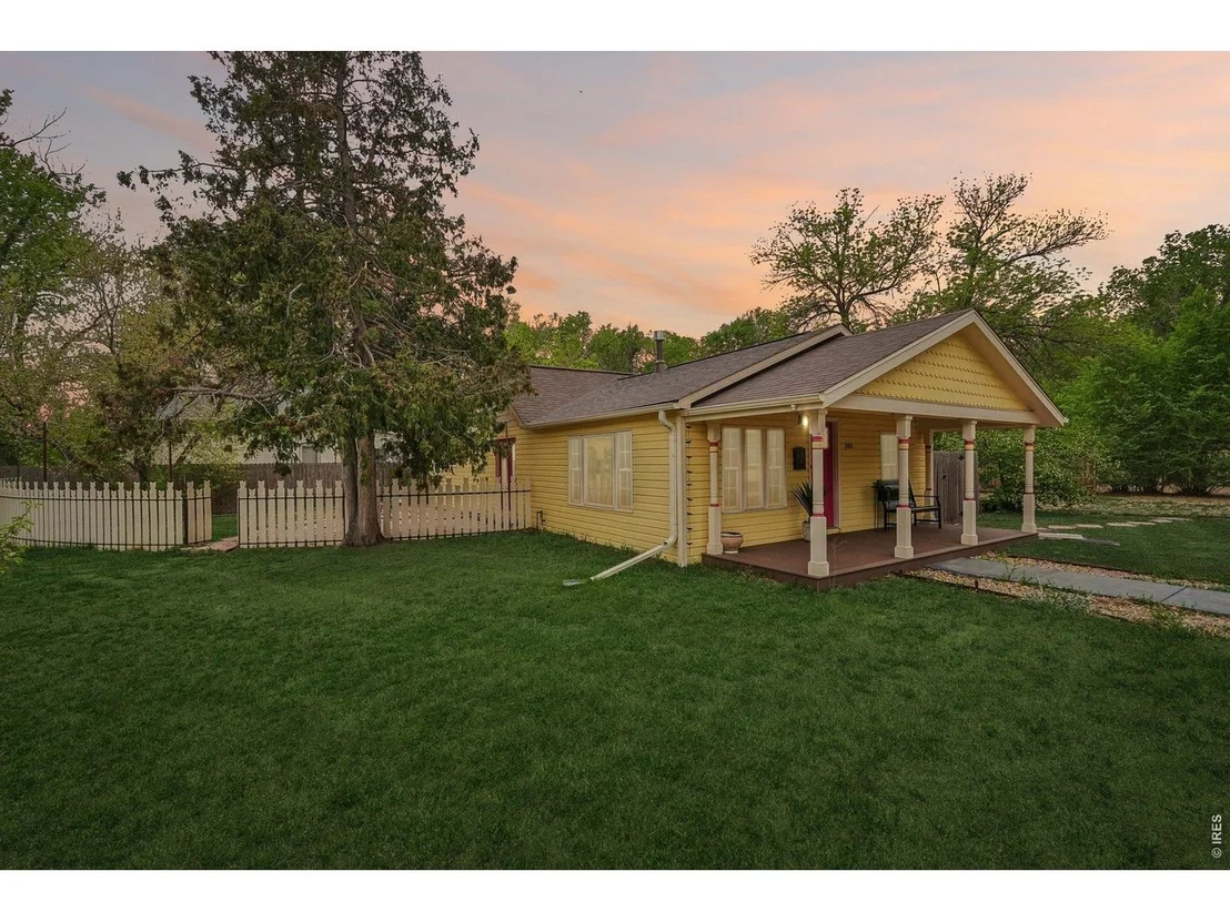 Photo of 205 5th Ave