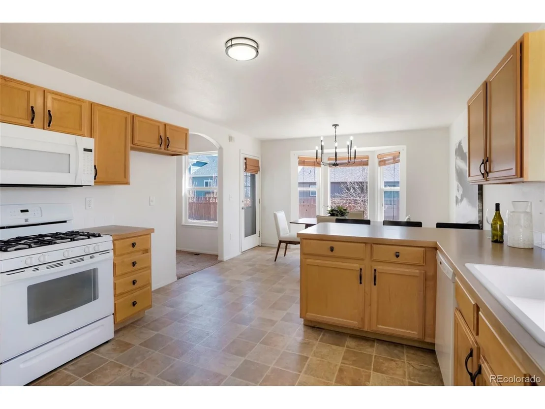 Photo of 1728 Dyer Loop