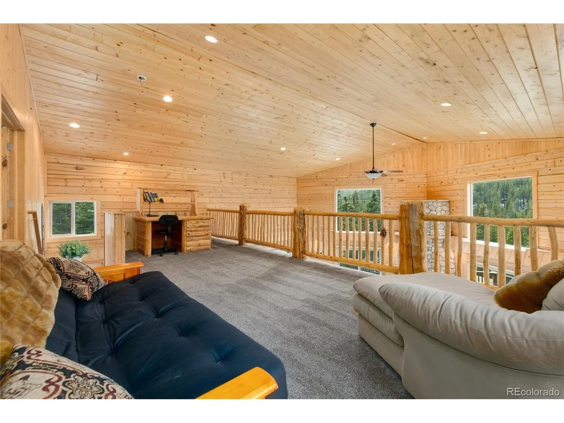 Photo of 696 Brook Dr