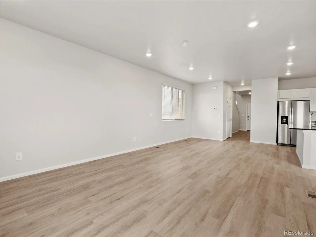 Photo of 512 97th Ave