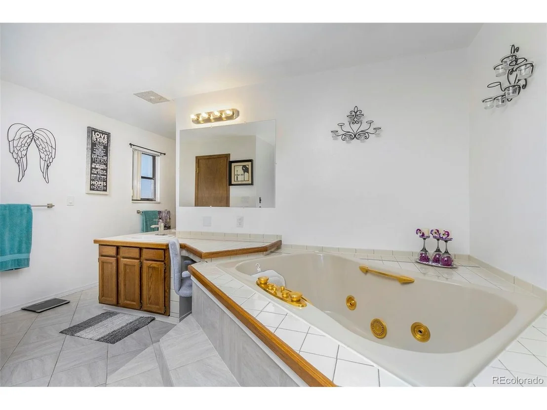 Photo of 424 Voiles Dr