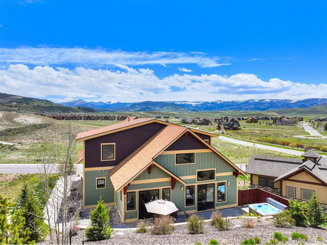Photo of 701 Saddle Ridge Cir