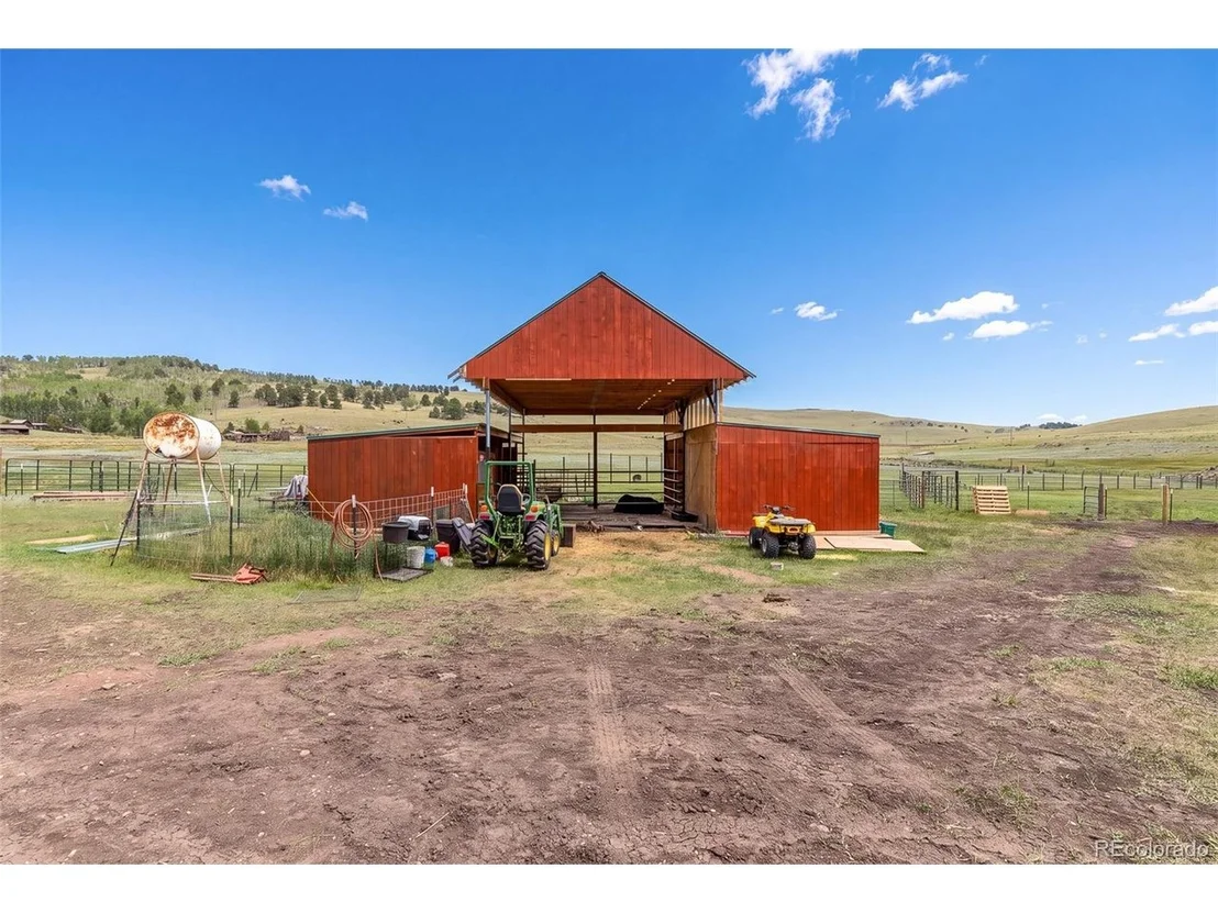 Photo of 242 Poplar Ln