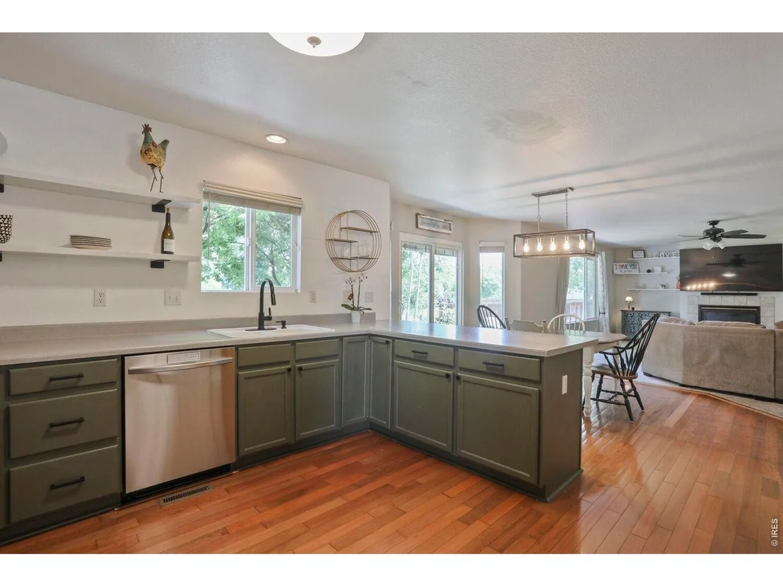 Photo of 1245 Fall River Cir