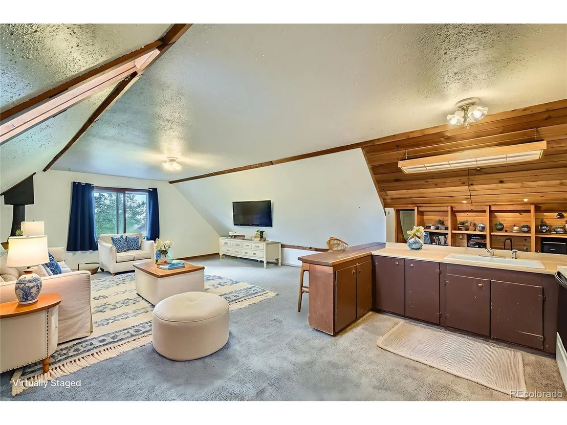 Photo of 134 Hideaway Ct
