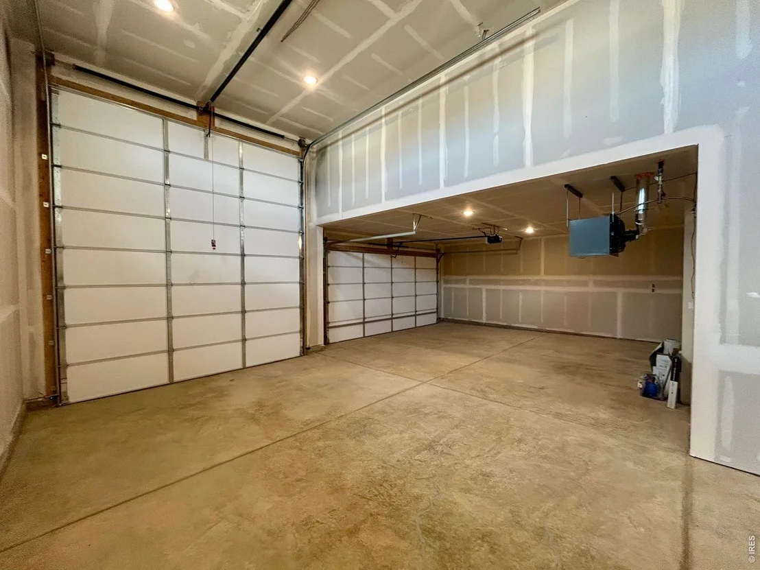 Photo of 305 Plains Pkwy