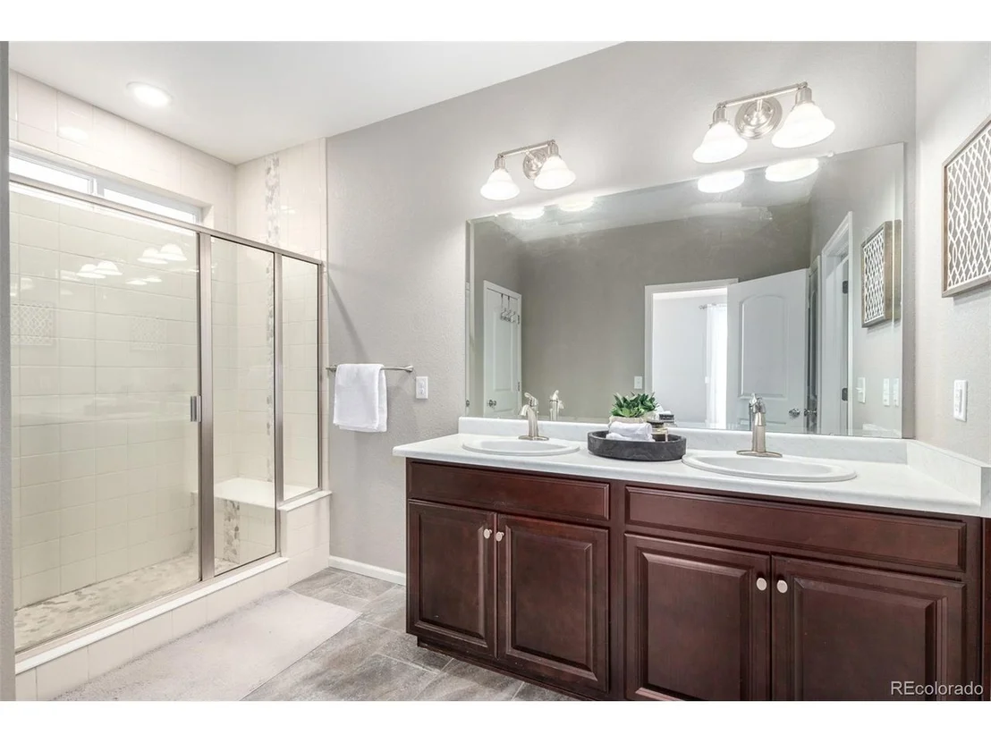 Photo of 4834 Sunset Pl