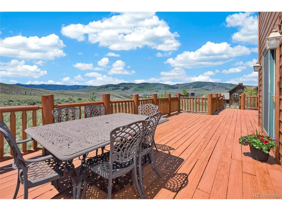 Photo of 724 Saddle Ridge Cir