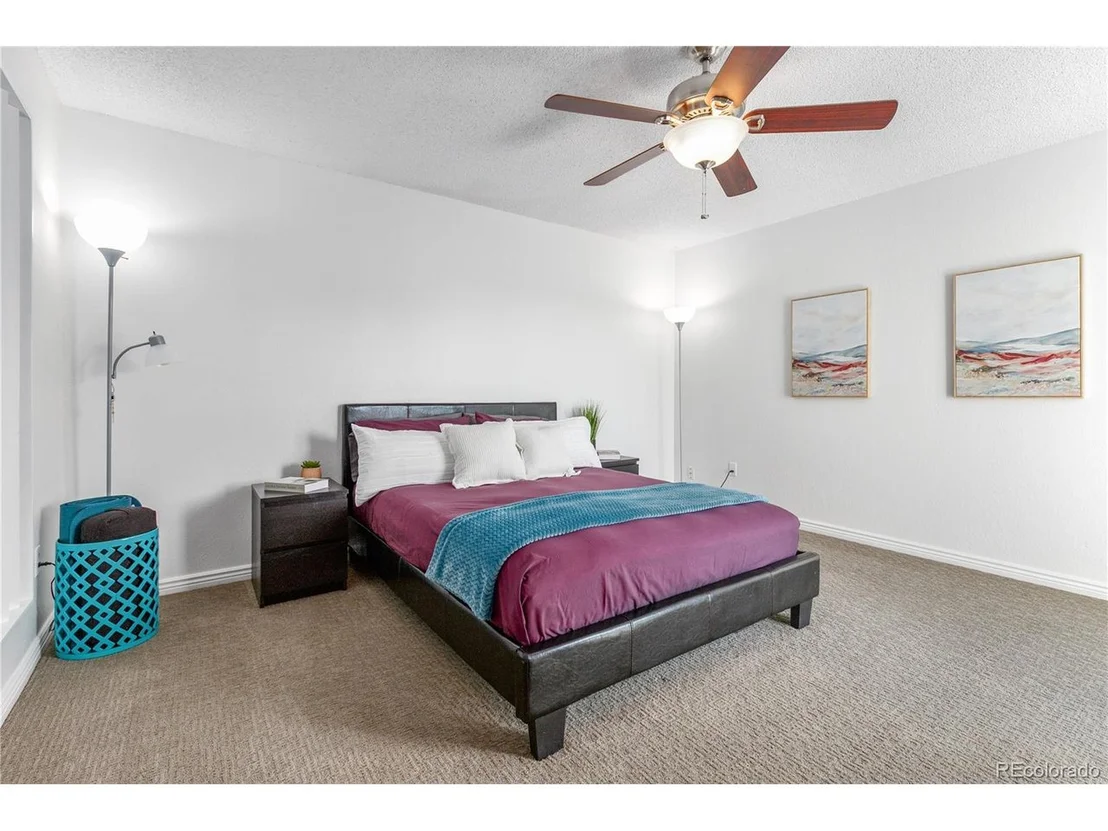 Photo of 5633 W 71st Pl