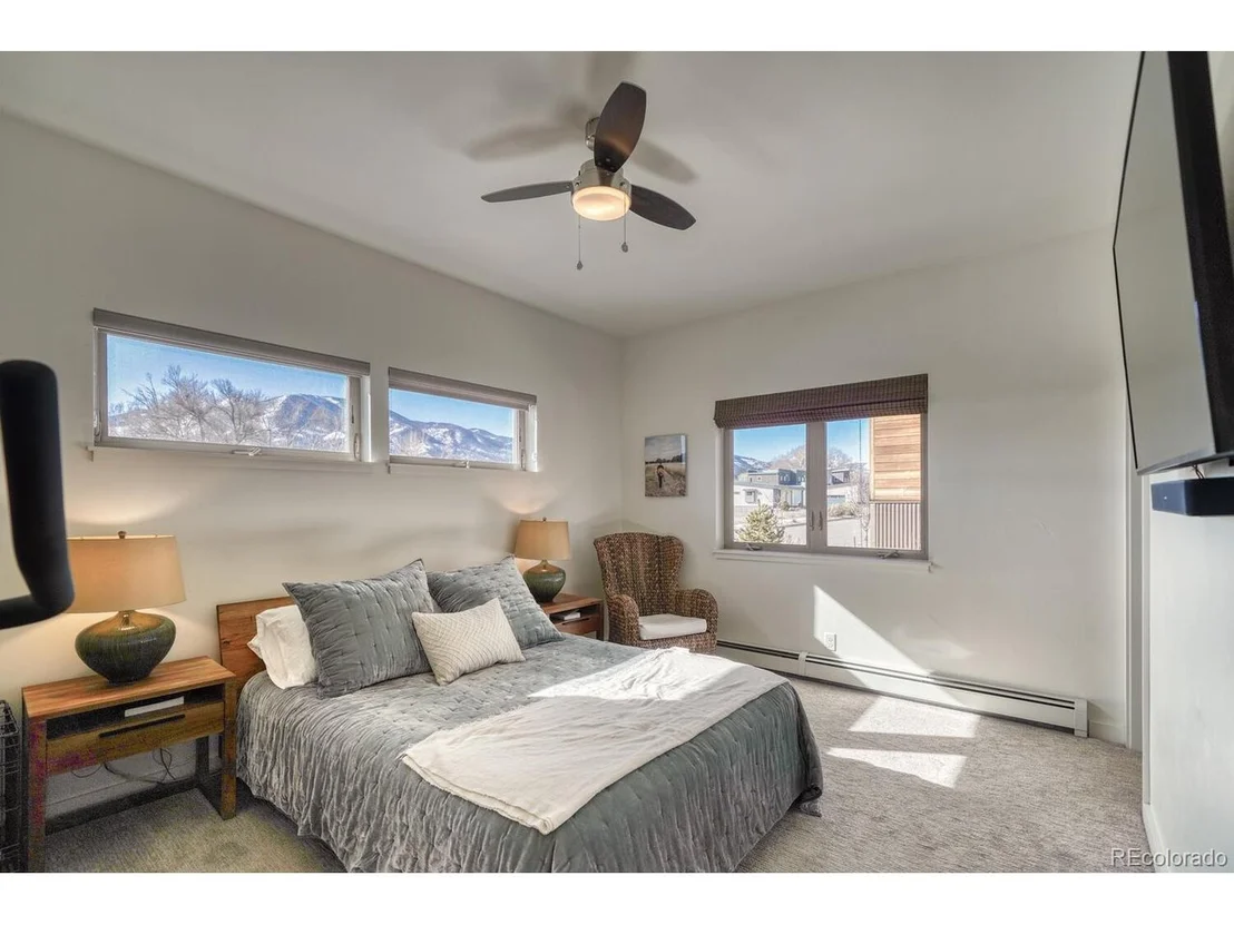 Photo of 330 Two Rivers Rd