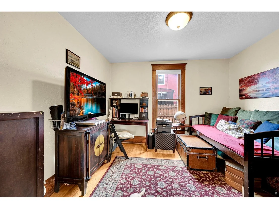 Photo of 1401 3rd Ave