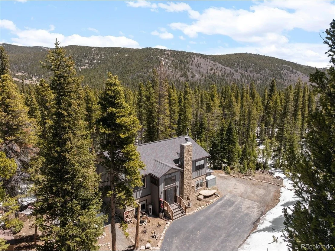 Photo of 400 Upper Forest Rd