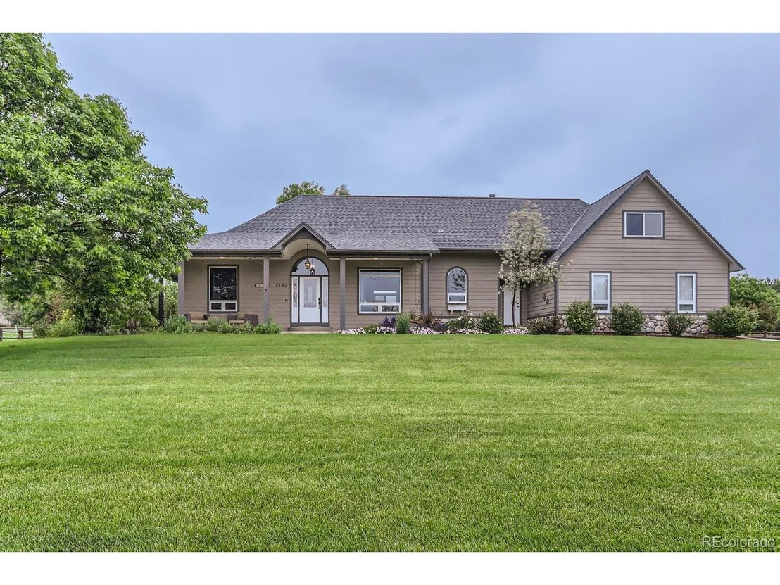 Photo of 2143 Meadow Vale Rd