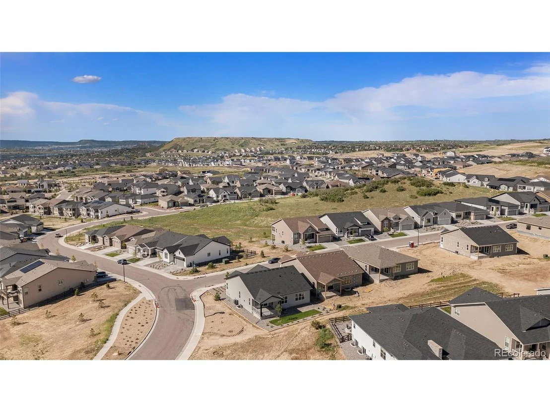 Photo of 671 Scrubjay Cir