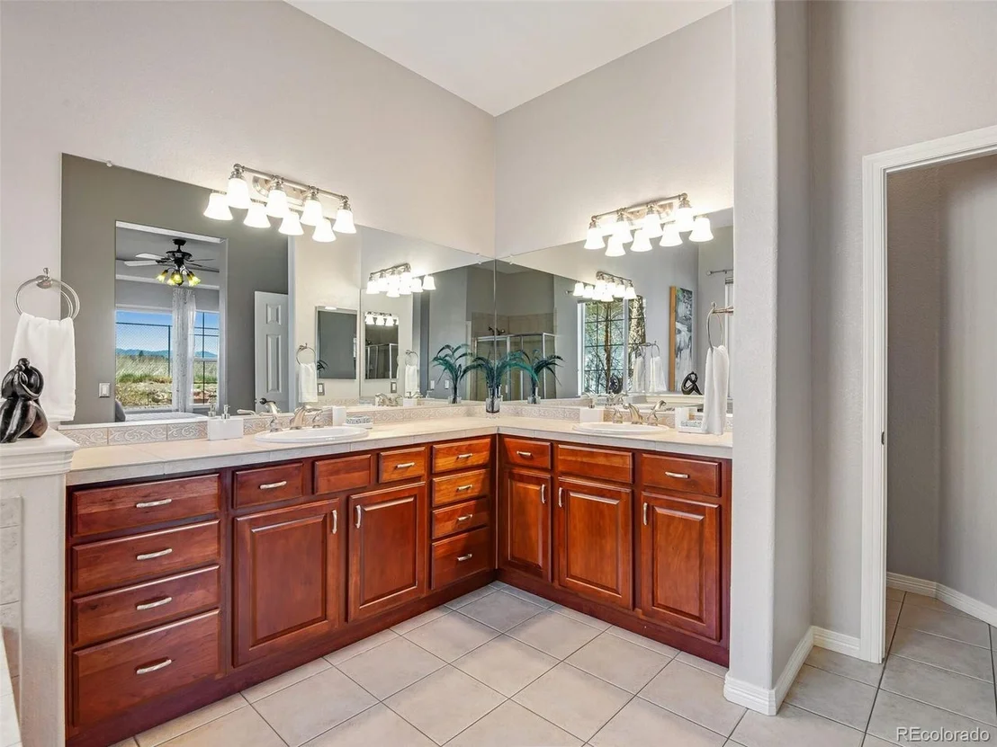 Photo of 4714 Rabbit Mountain Rd